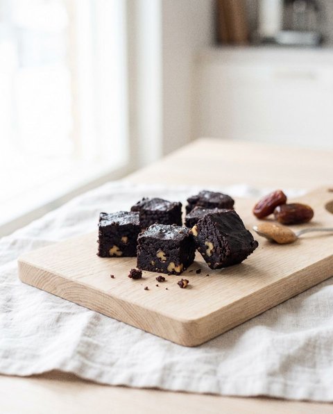Brownies mit Datteln und Mandelmus aus der Heißluftfritteuse
